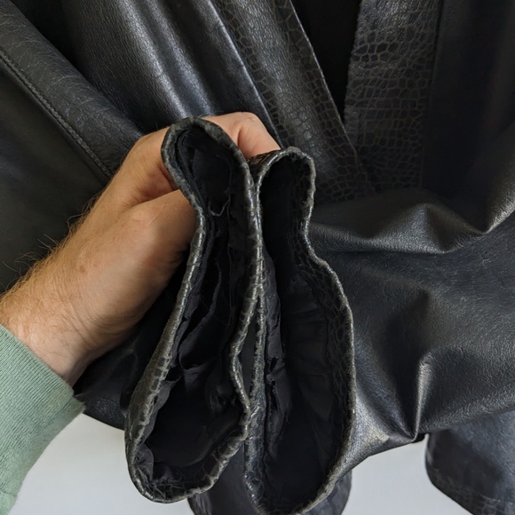 Vintage batwing leather jacket - Picture 6 of 7